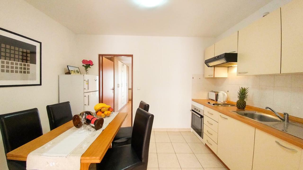 Sunny Apartment Valbandon Fažana Exteriér fotografie